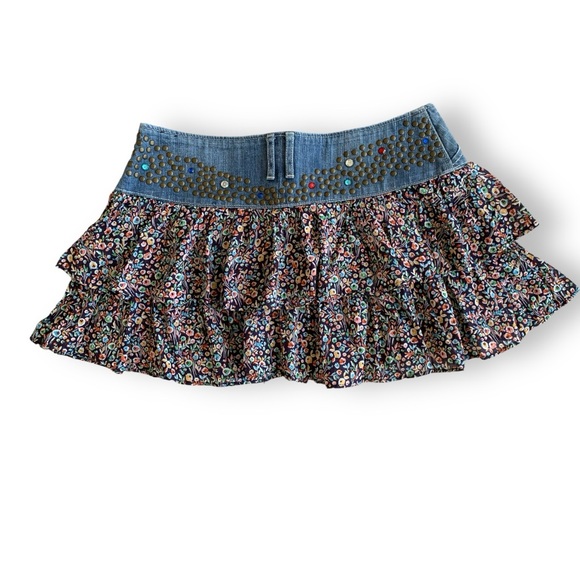 EXPRESS JEANS FLORAL RUFFLE MINI JEANS SKIRT. WOMEN’S SIZE 10 - Picture 2 of 5